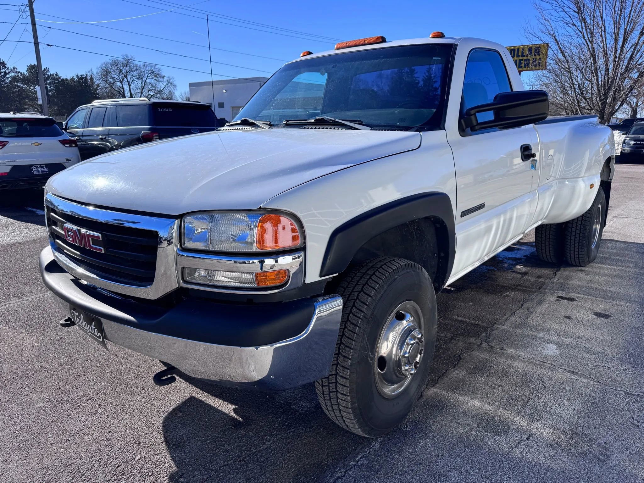 Used 2001 GMC Sierra 3500 SL image 4