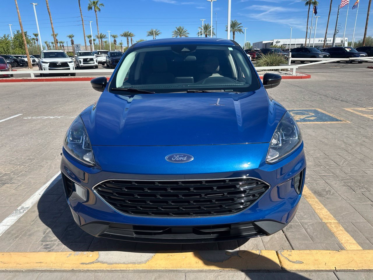 Used 2022 Ford Escape SE w/ SE Sport Appearance Package FWD image 6