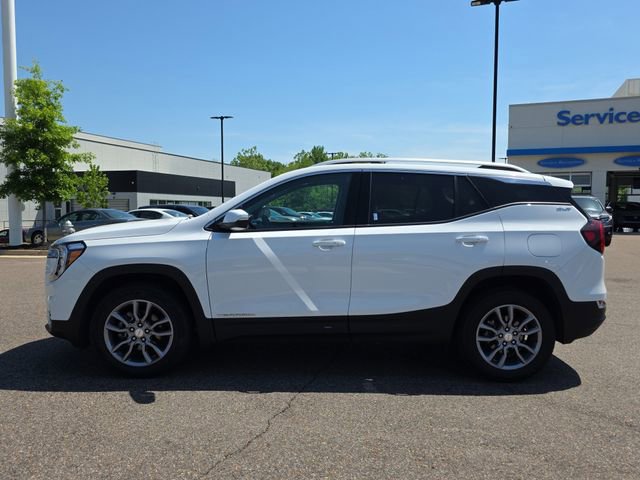 Used 2024 GMC Terrain SLT AWD/4WD image 6