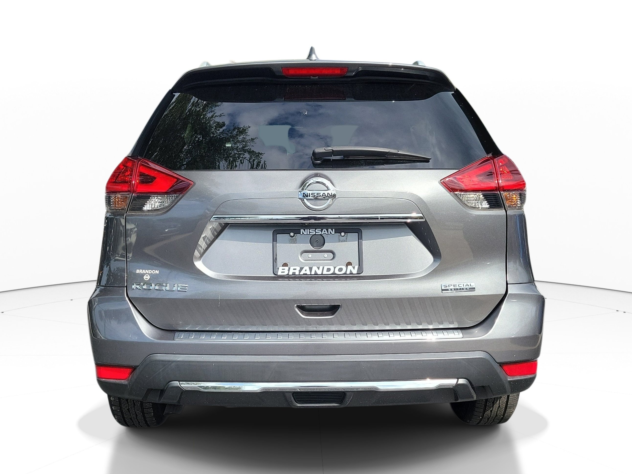 Used 2019 Nissan Rogue S w/ Special Edition Package FWD image 6