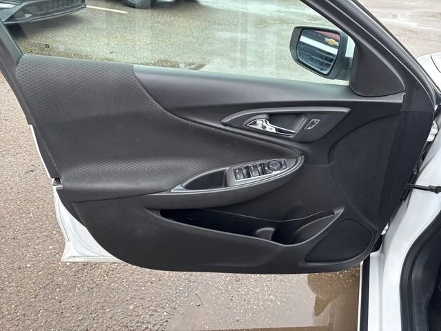 Used 2018 Chevrolet Malibu LT image 7