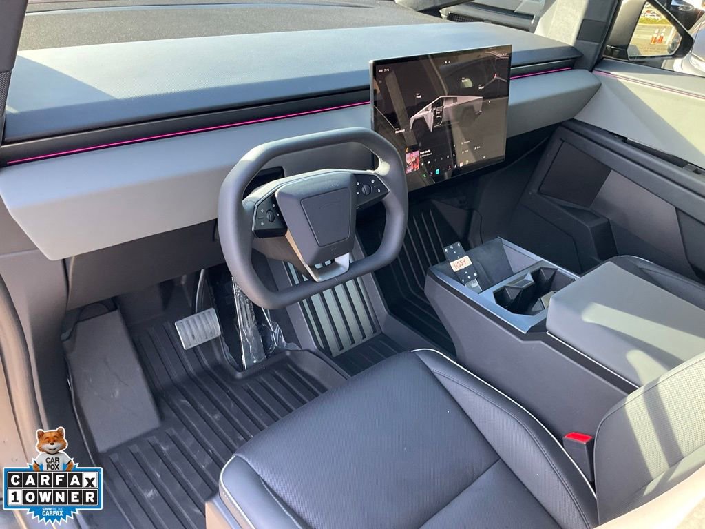 Used 2024 Tesla Cybertruck AWD Crew Cab image 6