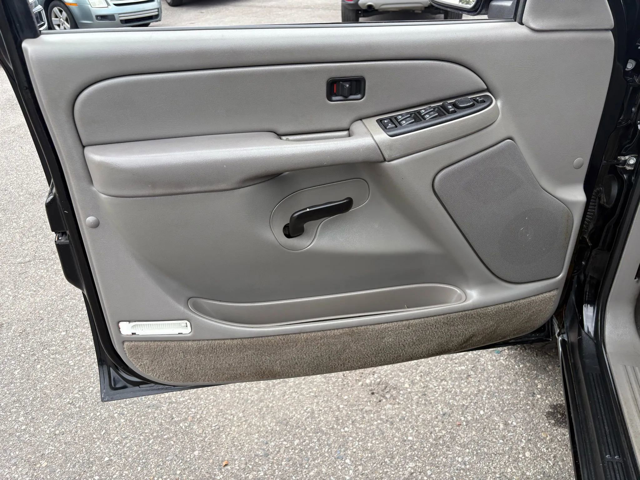 Used 2005 Chevrolet Avalanche Z71 w/ Preferred Equipment Group image 33