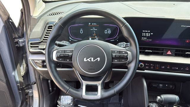 Used 2025 Kia Sportage EX FWD image 20