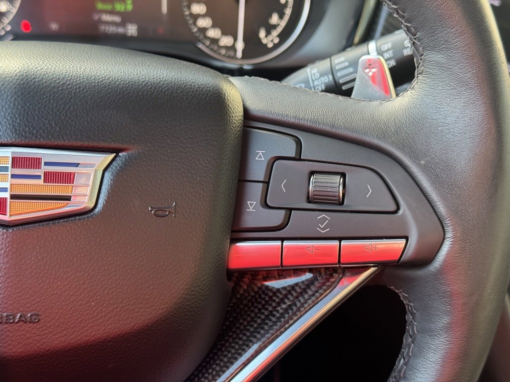 Used 2024 Cadillac XT6 Sport image 19