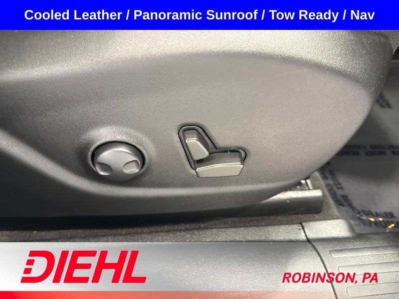 Used 2022 Jeep Cherokee Trailhawk w/ Sun, Sound & Nav Group AWD/4WD image 16