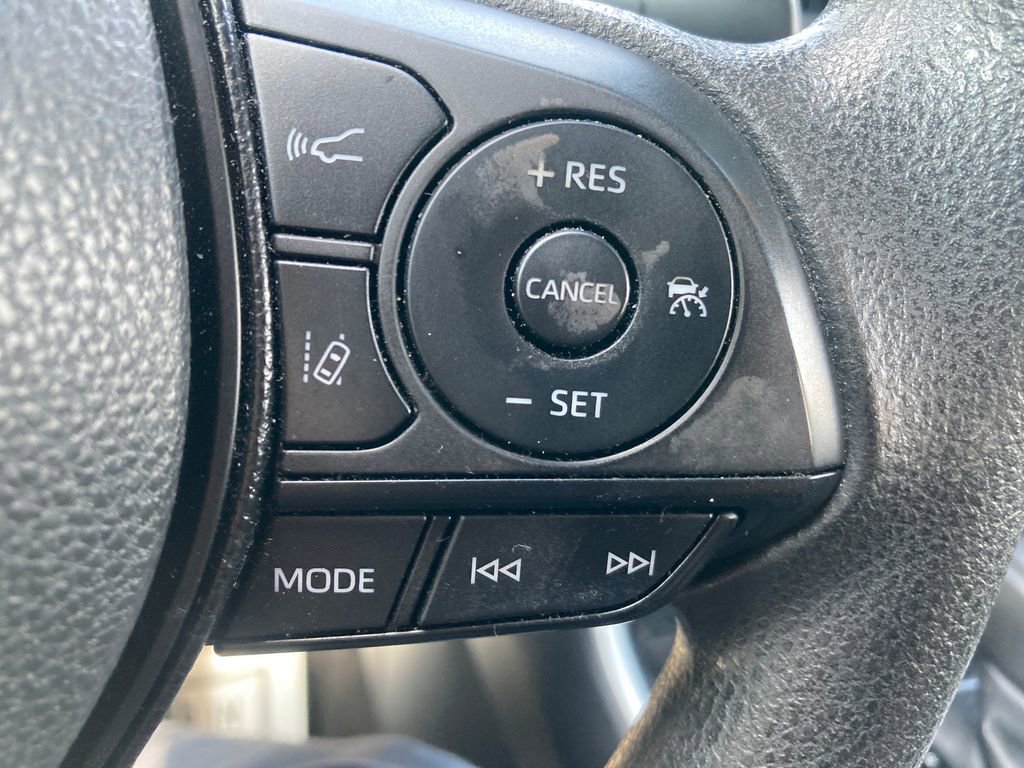 Used 2020 Toyota RAV4 LE image 42