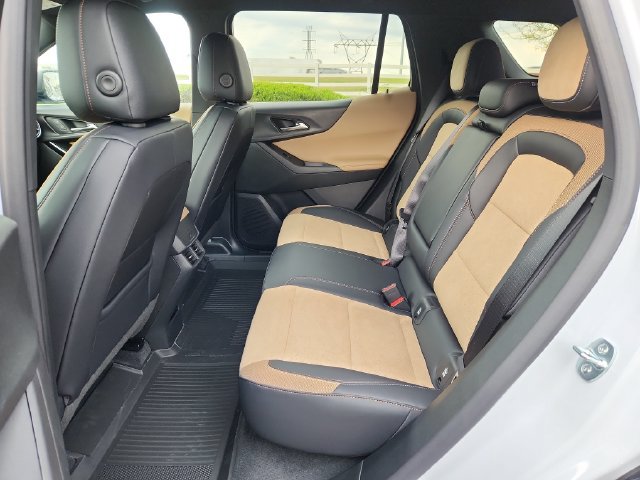 New 2027 Chevrolet Equinox ACTIV w/ Safety and Technology Package FWD image 15