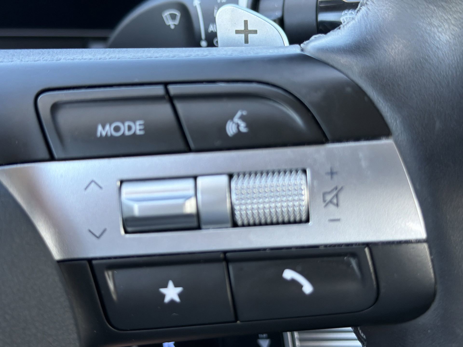 Used 2024 Hyundai Sonata Limited image 31