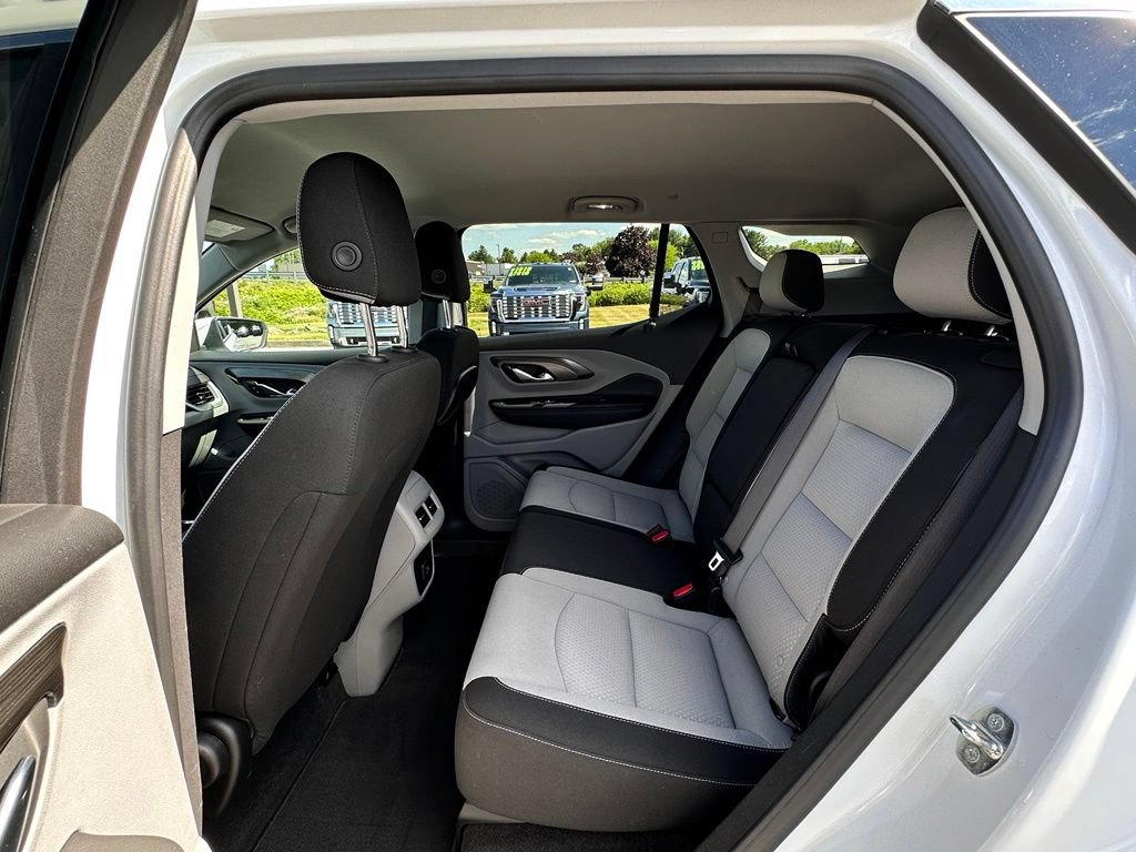 Used 2023 GMC Terrain SLE AWD/4WD image 23