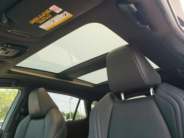 Used 2022 Toyota Venza Limited AWD/4WD image 21