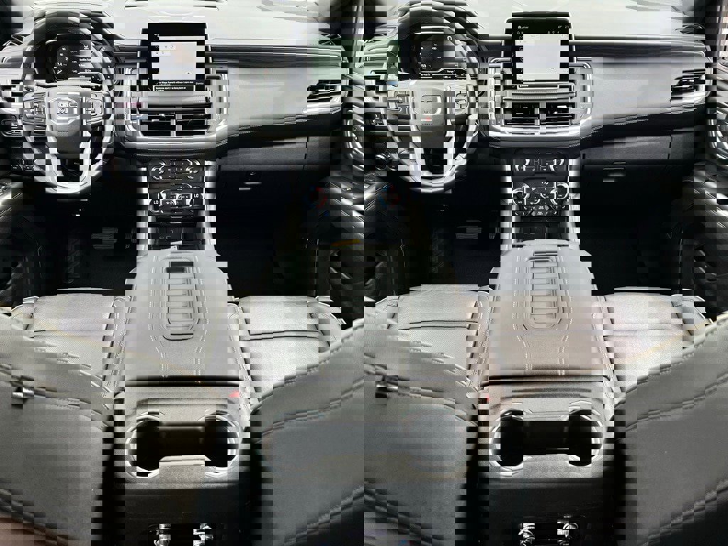 Used 2024 GMC Yukon SLT image 7