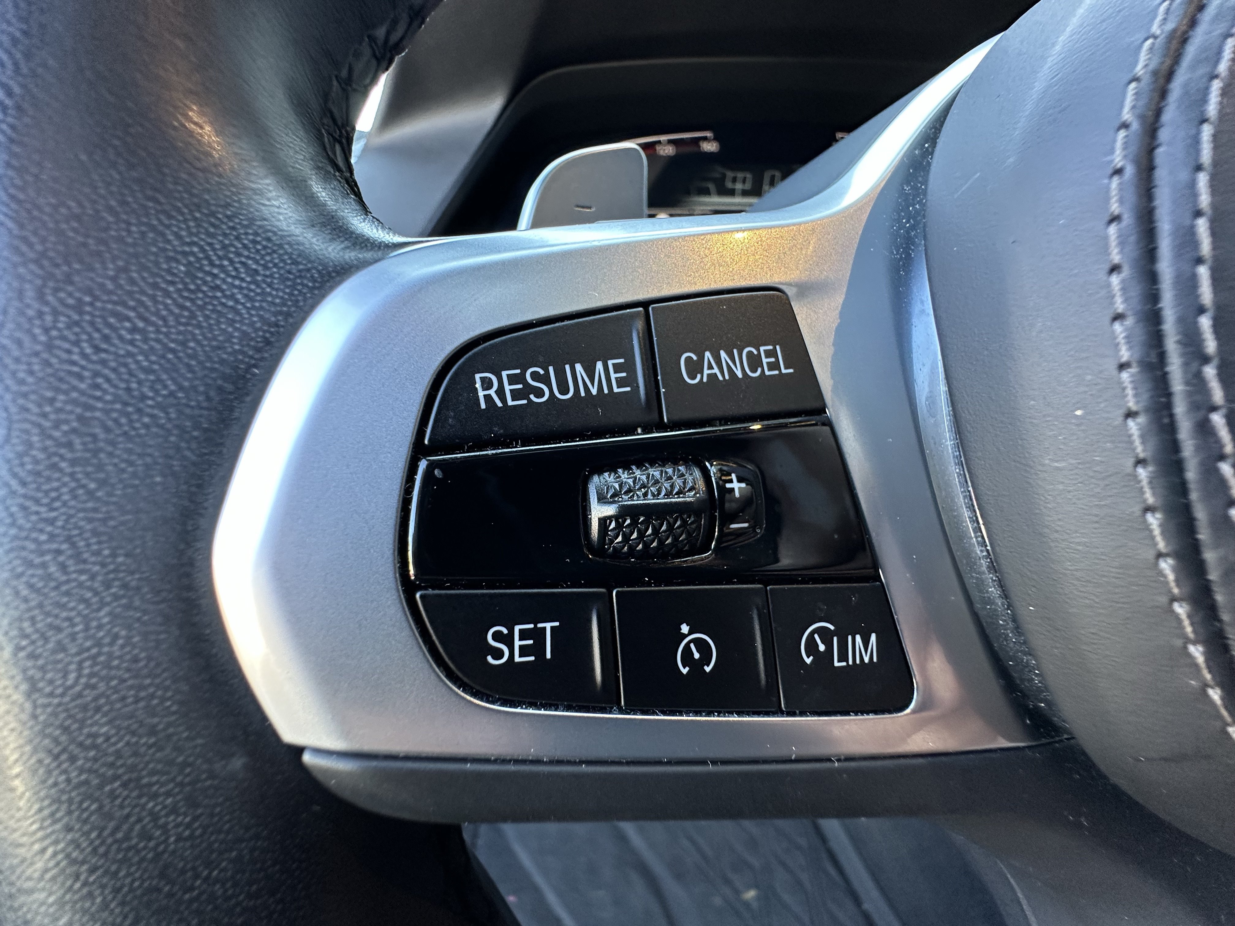 Used 2023 BMW X5 sDrive40i w/ M Sport Package RWD image 19