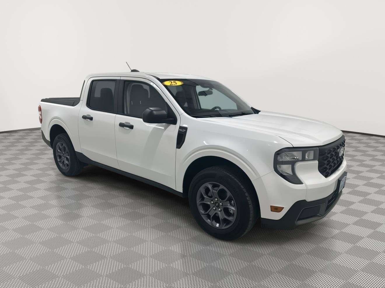 Used 2025 Ford Maverick XLT w/ 4K Tow Package image 3