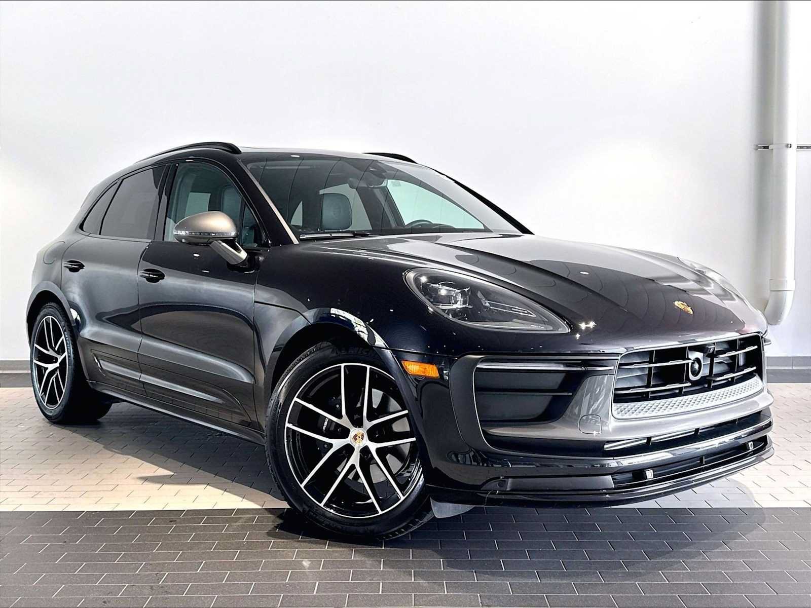 Used 2026 Porsche Macan Turbo AWD/4WD image 12