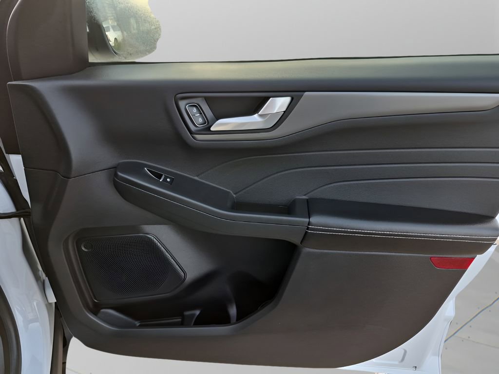 Used 2023 Ford Escape SE FWD image 13