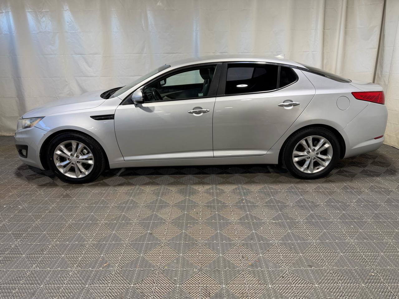Used 2013 Kia Optima LX image 5