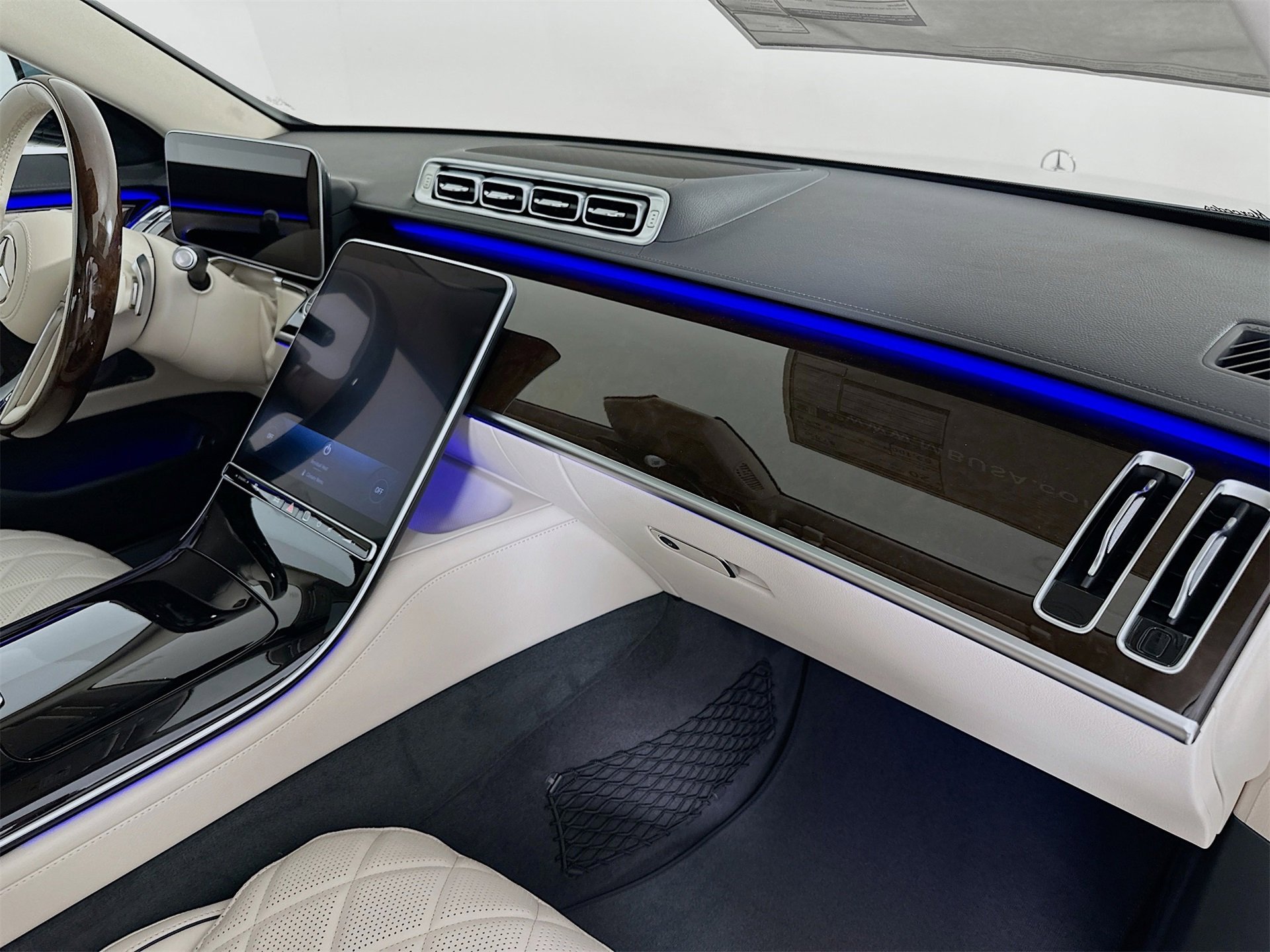 New 2026 Mercedes-Benz S 580 4MATIC Sedan image 32