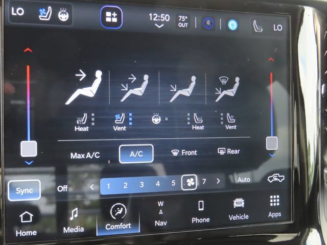 Used 2022 RAM 3500 Laramie AWD/4WD image 34