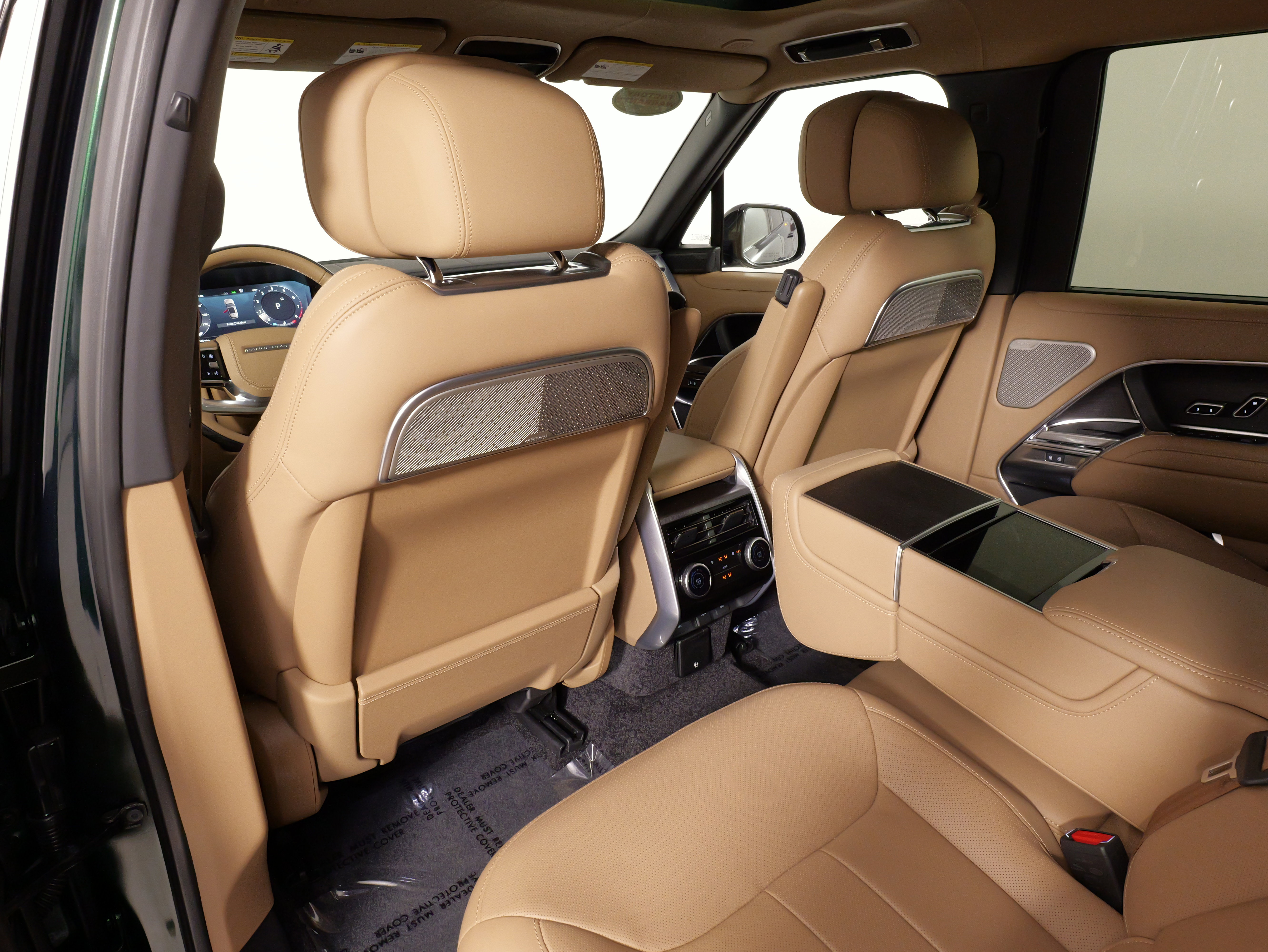 Used 2025 Land Rover Range Rover Autobiography image 37