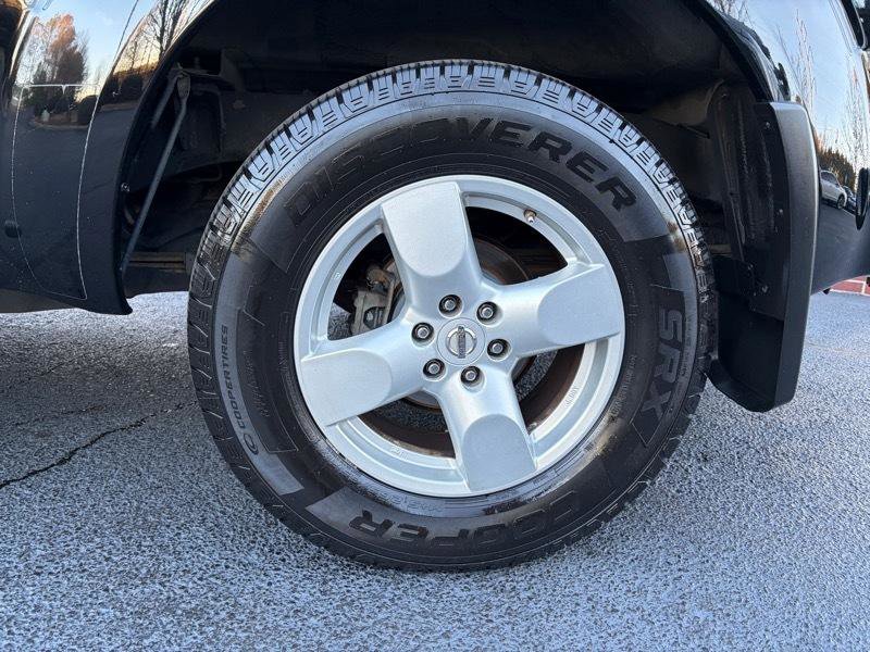 Used 2007 Nissan Frontier LE w/ Rockford Fosgate Pkg RWD image 14