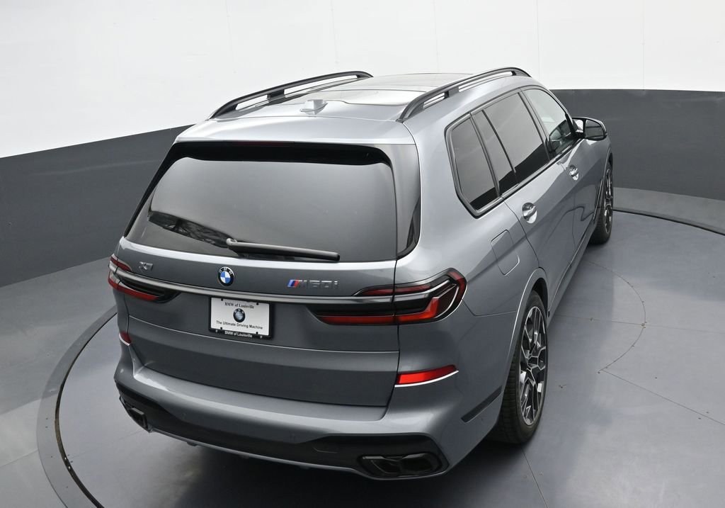 Used 2025 BMW X7 M60i w/ Executive Package image 35