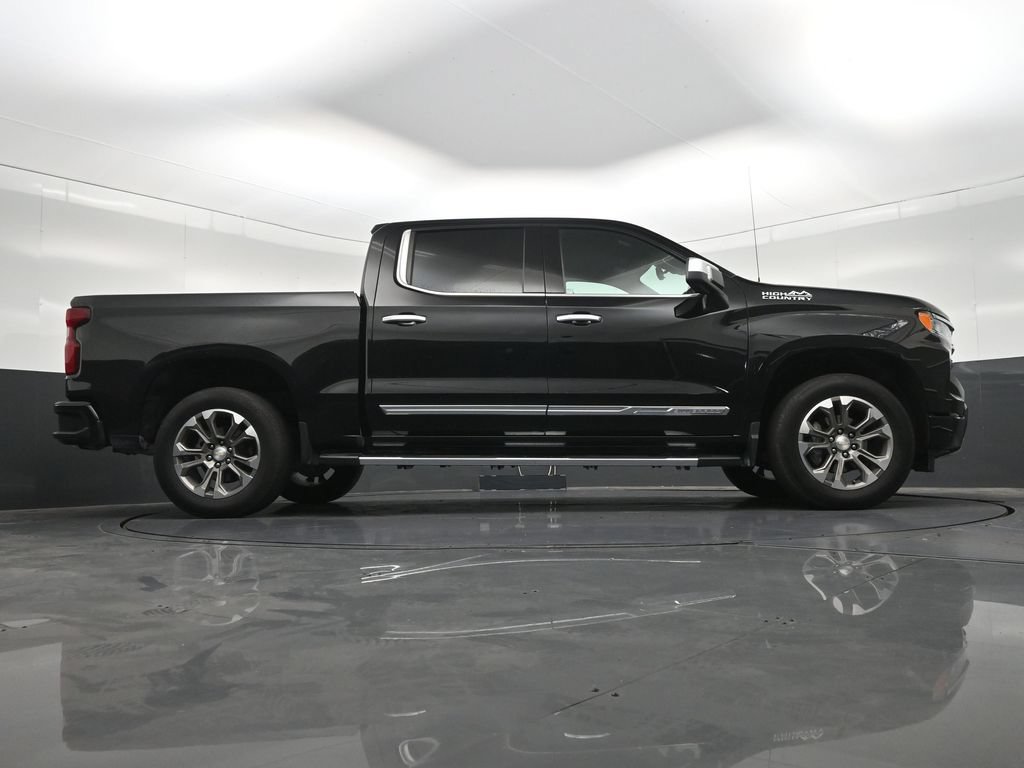 Used 2023 Chevrolet Silverado 1500 High Country w/ Technology Package RWD image 28