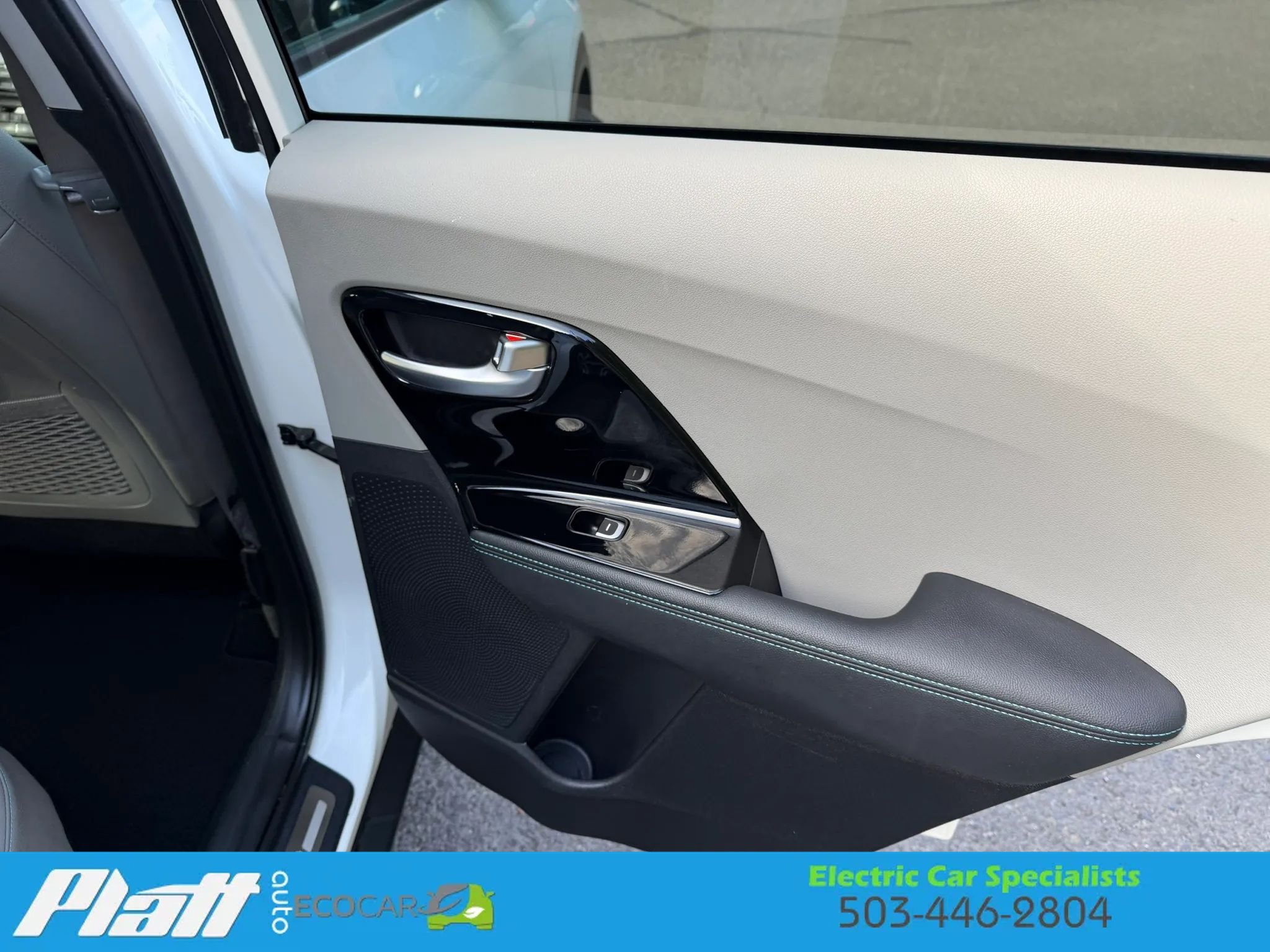 Used 2019 Kia Niro EX Premium FWD image 41