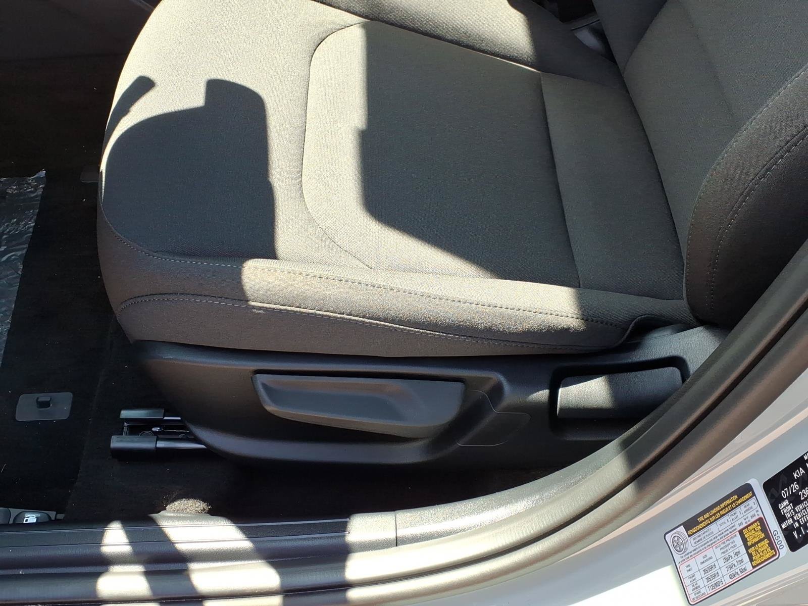 New 2026 Kia K4 FWD image 12