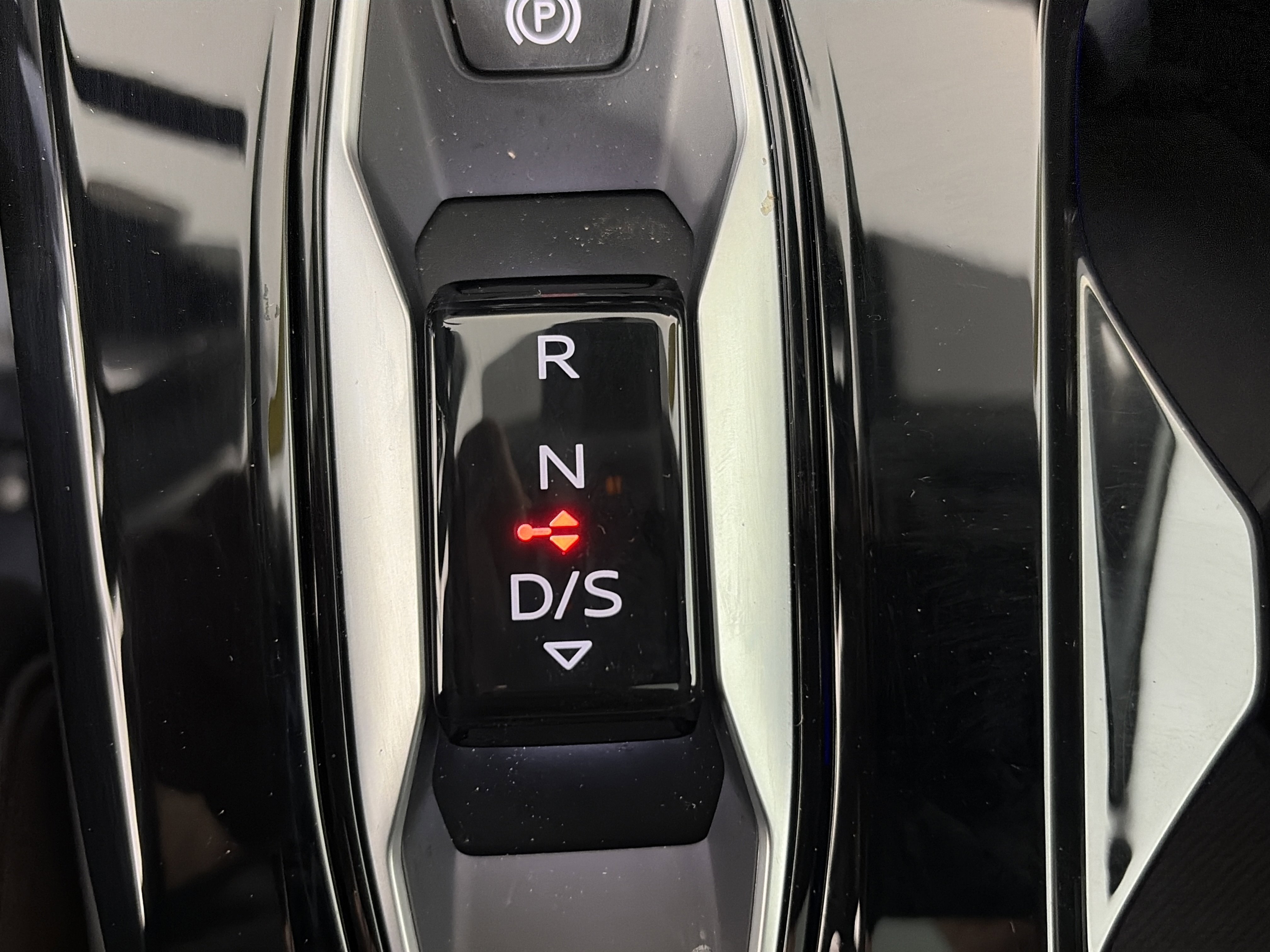 Used 2025 Audi Q5 Premium Plus w/ Premium Plus AWD/4WD image 31