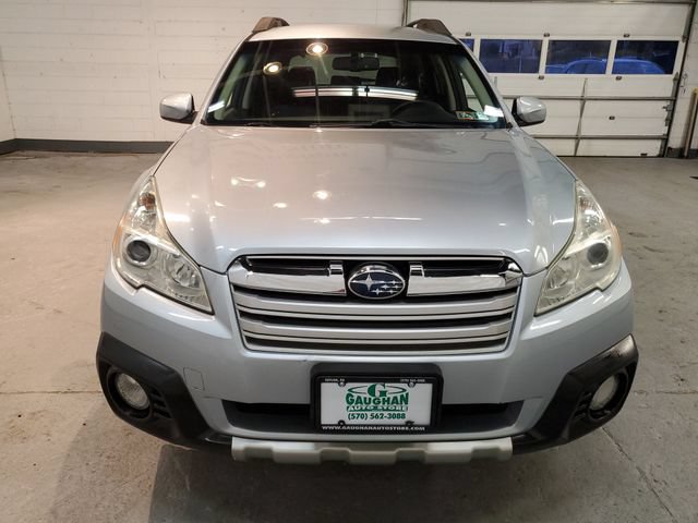 Used 2013 Subaru Outback 3.6R Limited AWD/4WD image 9