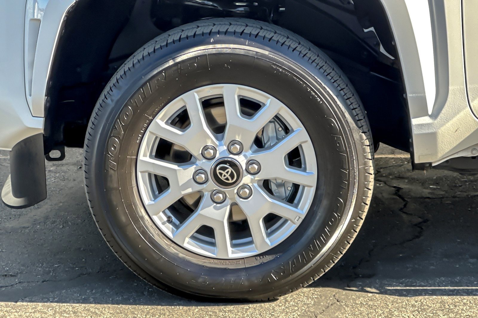 Certified 2025 Toyota Tacoma SR5 image 24