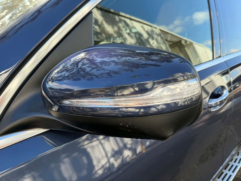 Used 2024 Mercedes-Benz GLS 580 4MATIC image 10