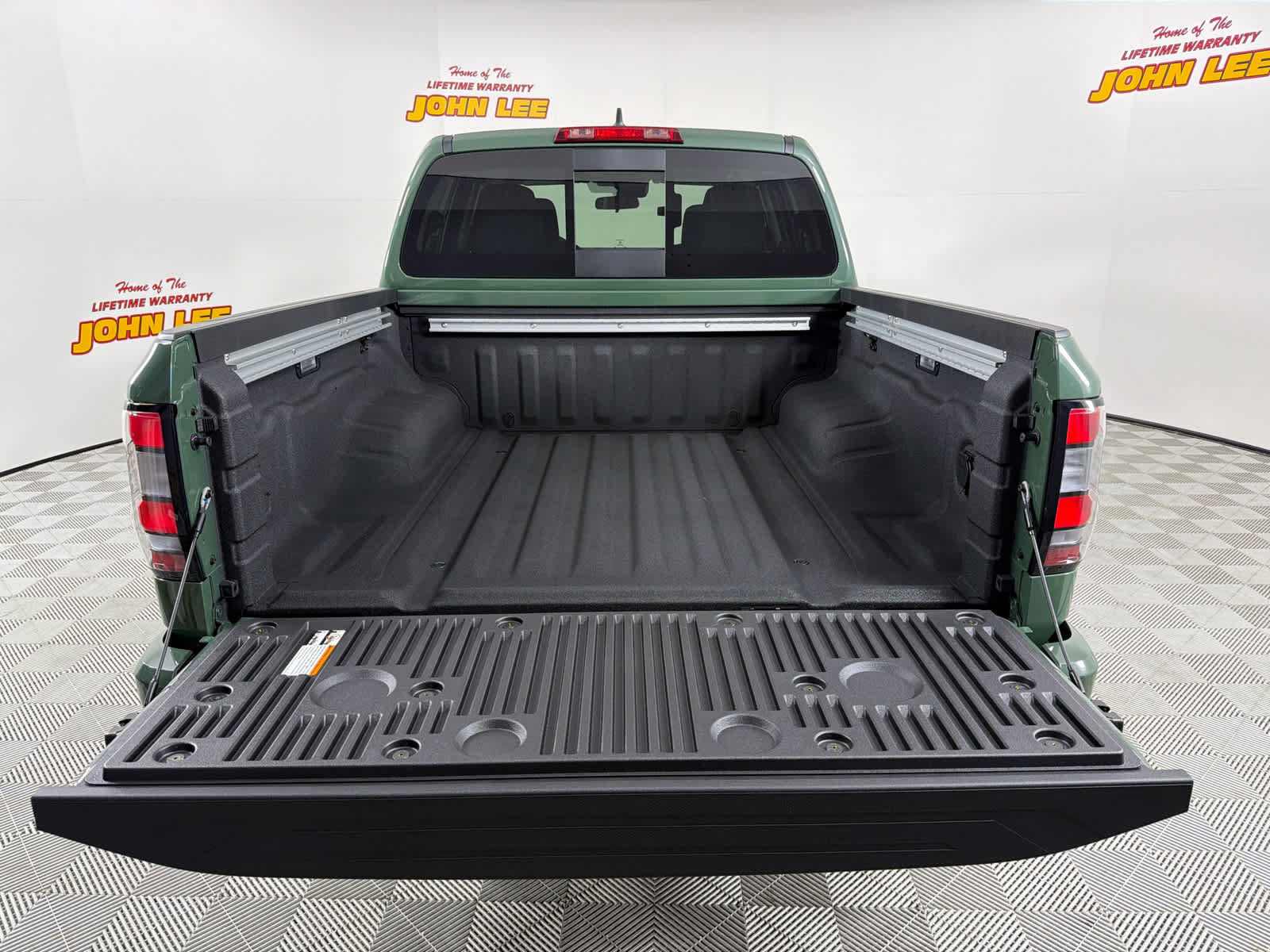 New 2026 Nissan Frontier SV w/ SV Convenience Package RWD image 5