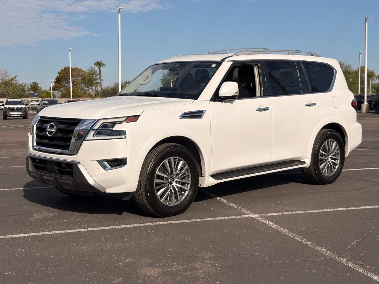 Used 2024 Nissan Armada SL w/ Captain's Chairs Package RWD image 1