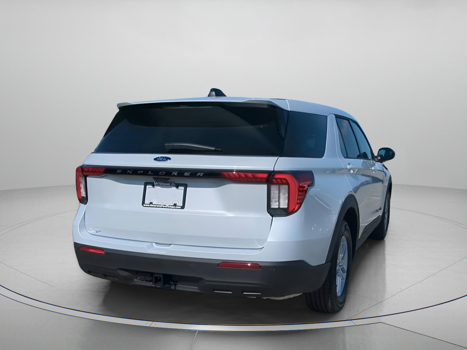 New 2026 Ford Explorer Active RWD image 29