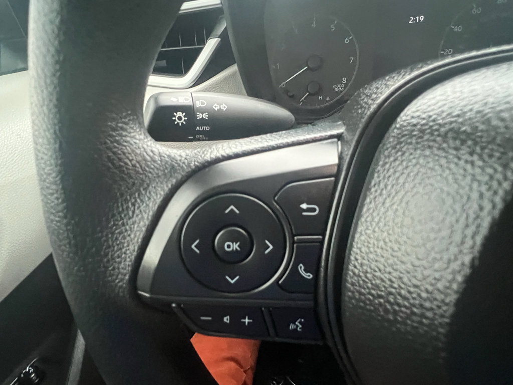 Used 2025 Toyota Corolla LE FWD image 20