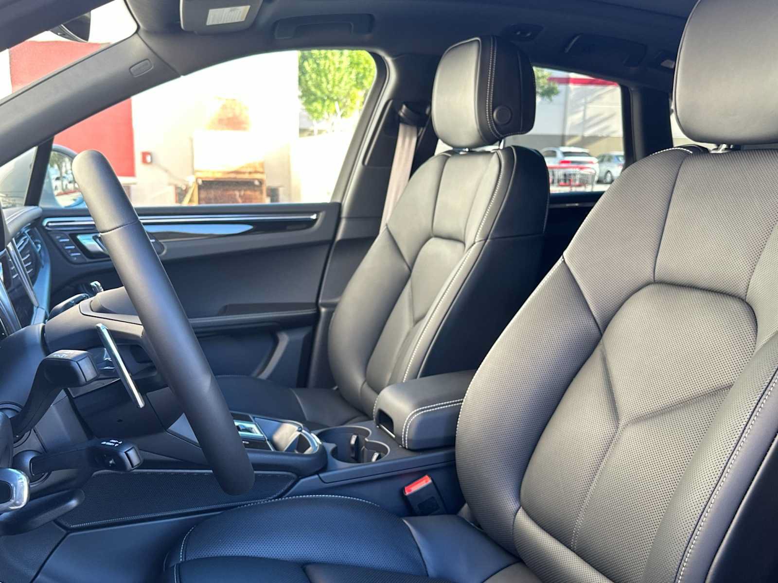 New 2026 Porsche Macan S AWD/4WD image 5