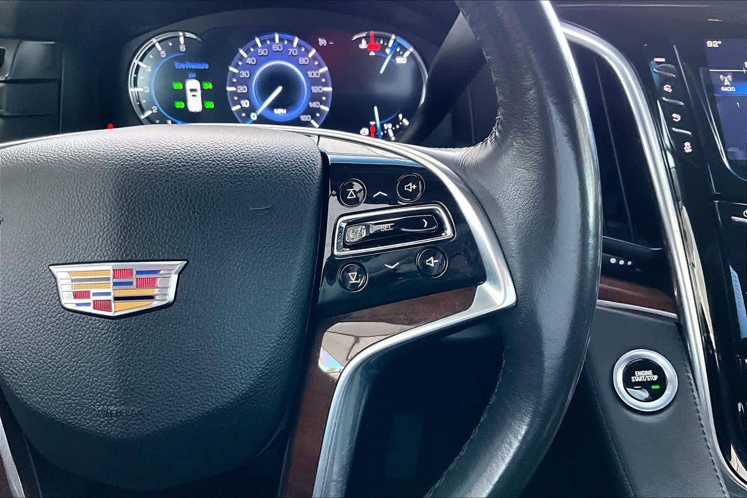 Used 2019 Cadillac Escalade ESV Luxury AWD/4WD image 25