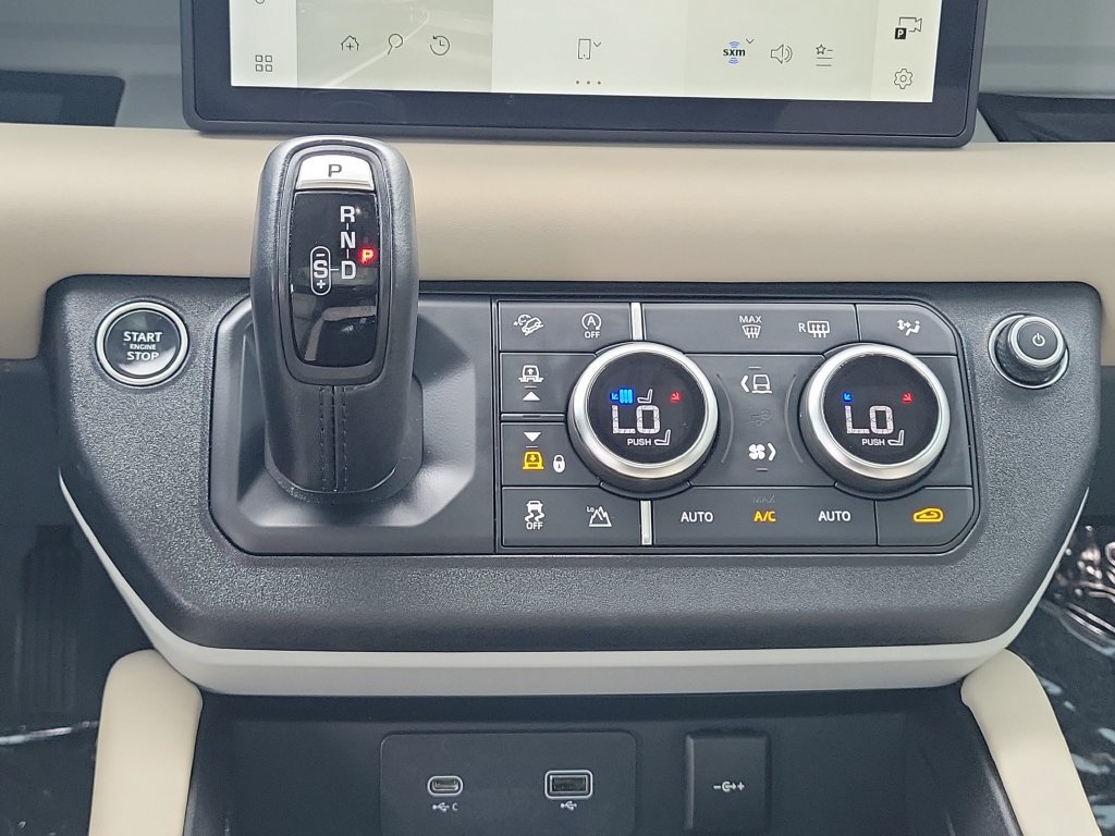 Certified 2024 Land Rover Defender 110 X-Dynamic SE AWD/4WD image 19