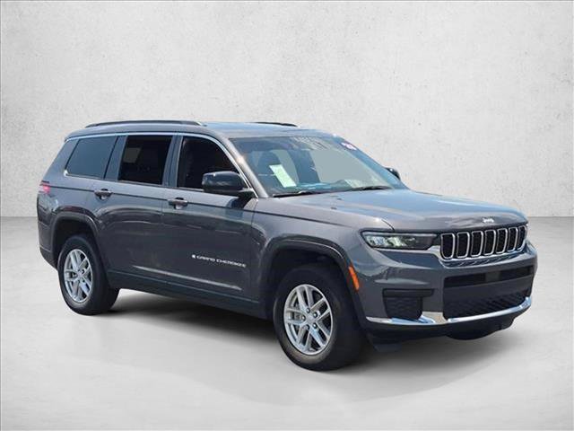Used 2025 Jeep Grand Cherokee L Laredo AWD/4WD image 3