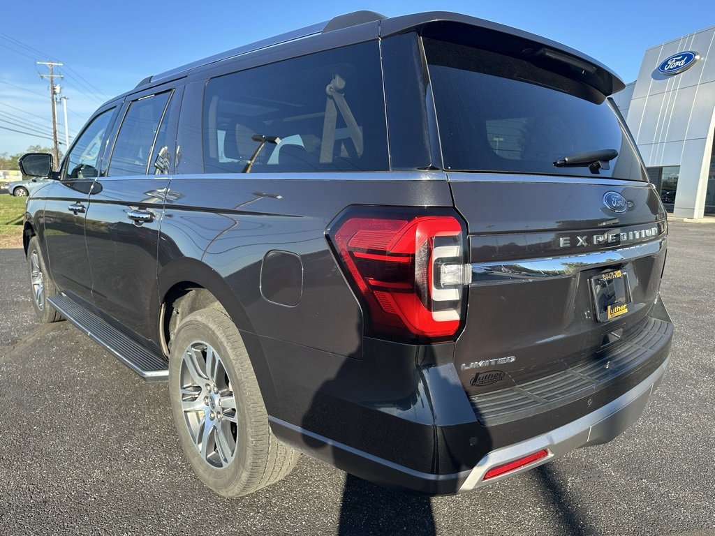 Used 2023 Ford Expedition Max Limited image 4