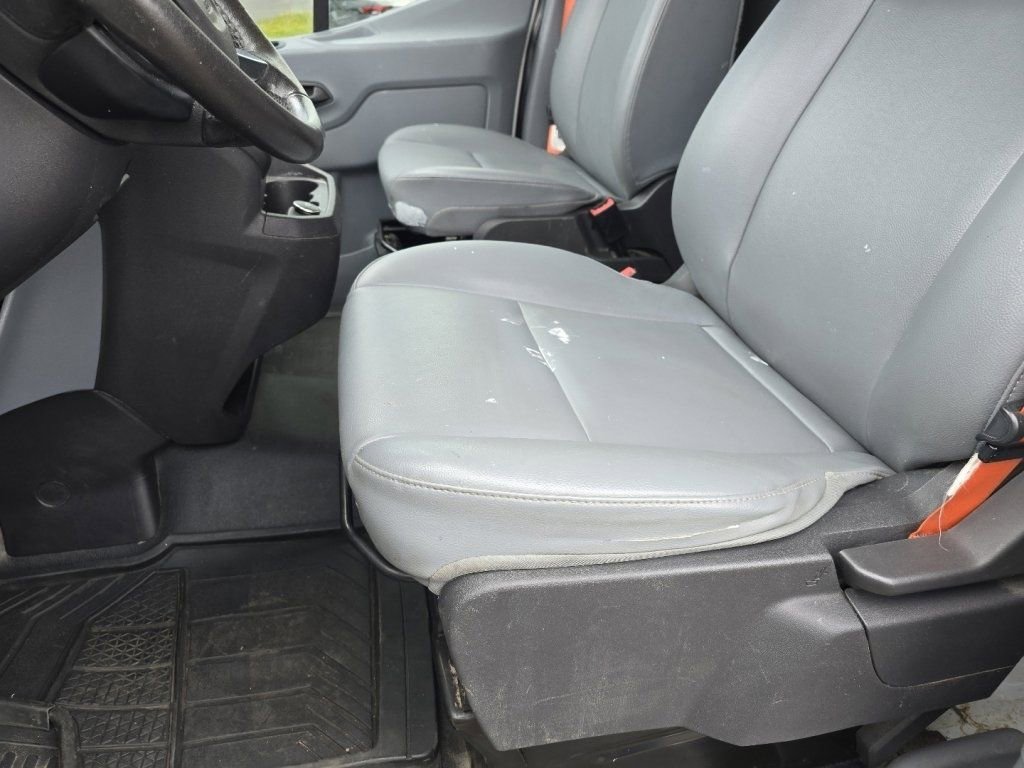 Used 2019 Ford Transit 250 148 Medium Roof RWD image 22