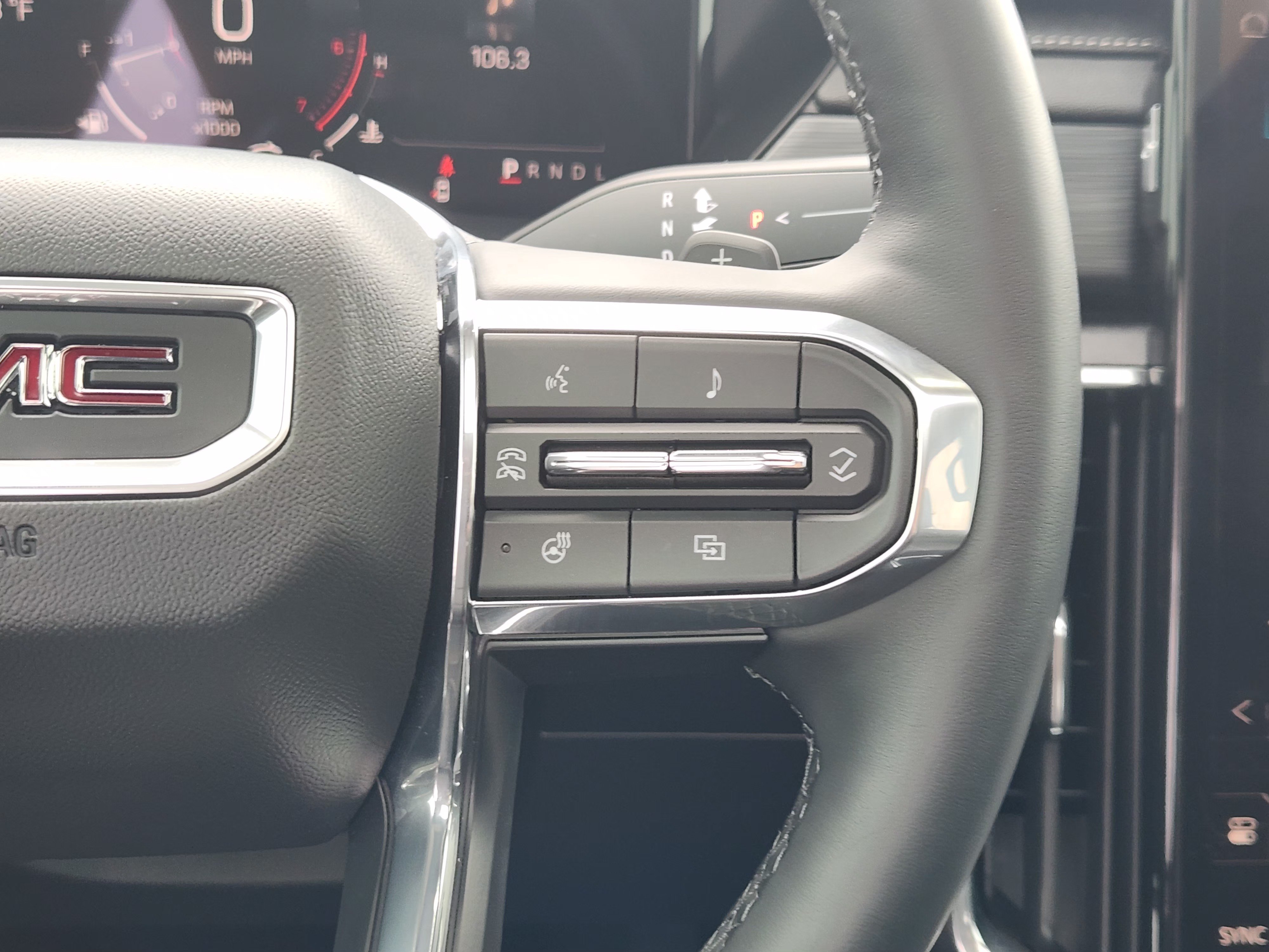 Used 2026 GMC Acadia Elevation w/ Black Edition FWD image 30