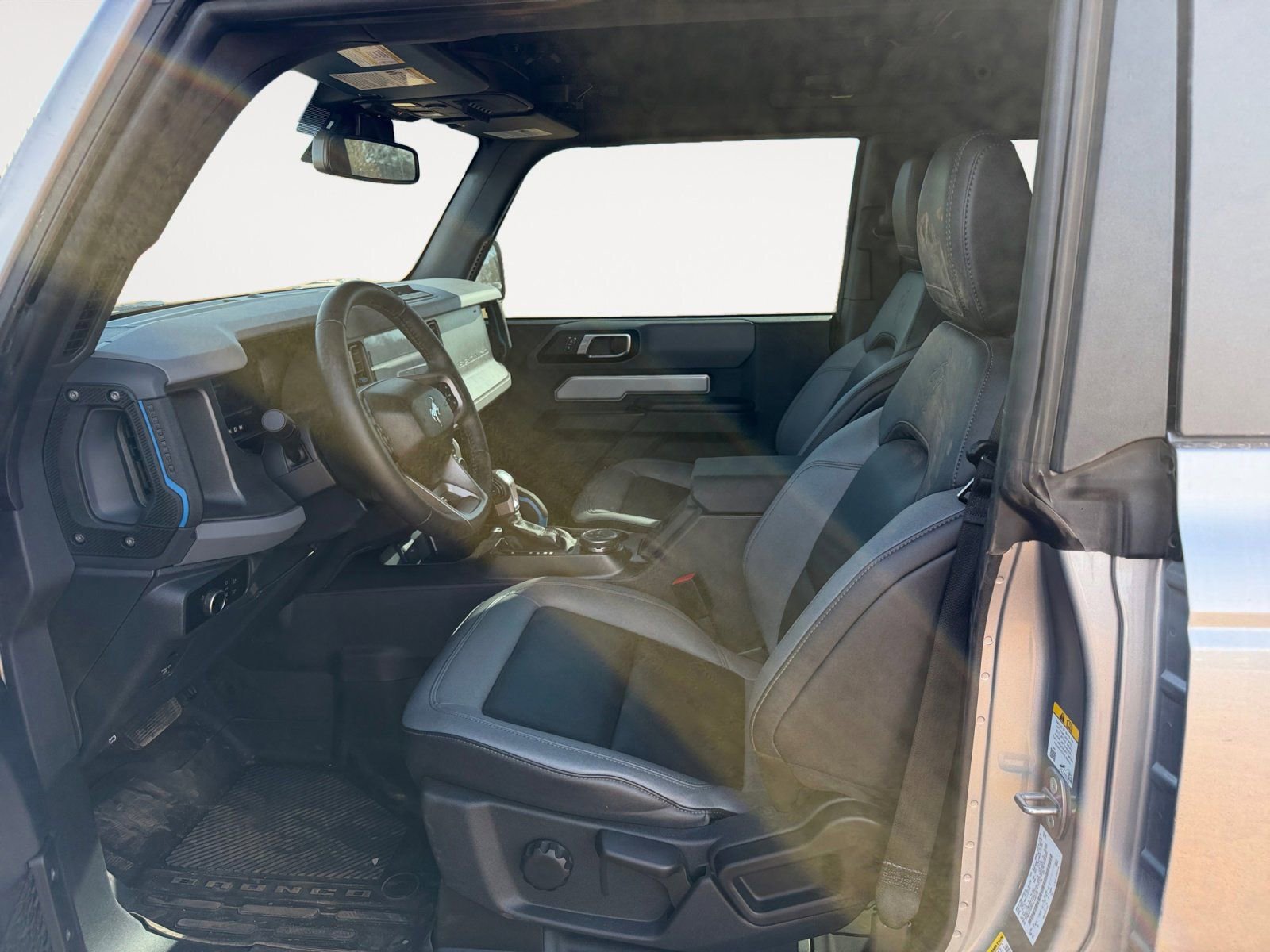 Used 2024 Ford Bronco Black Diamond image 9