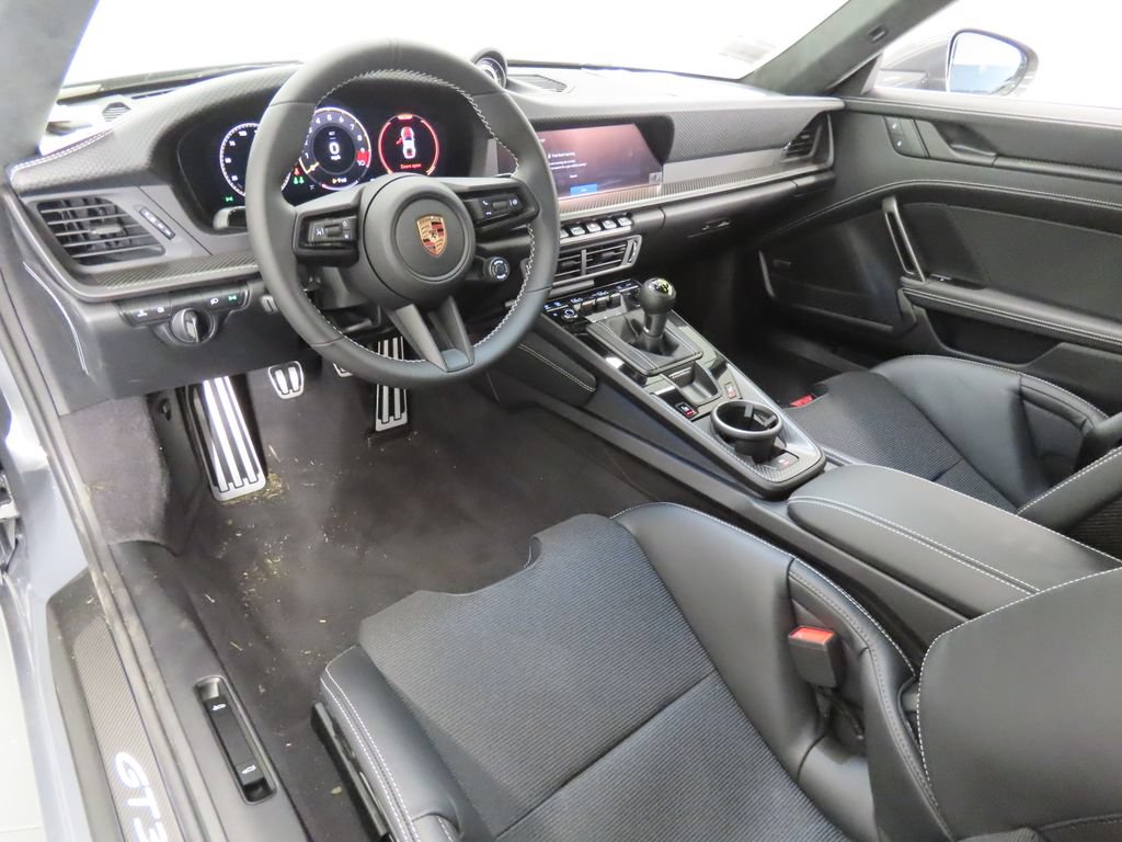 Certified 2026 Porsche 911 GT3 RWD image 4