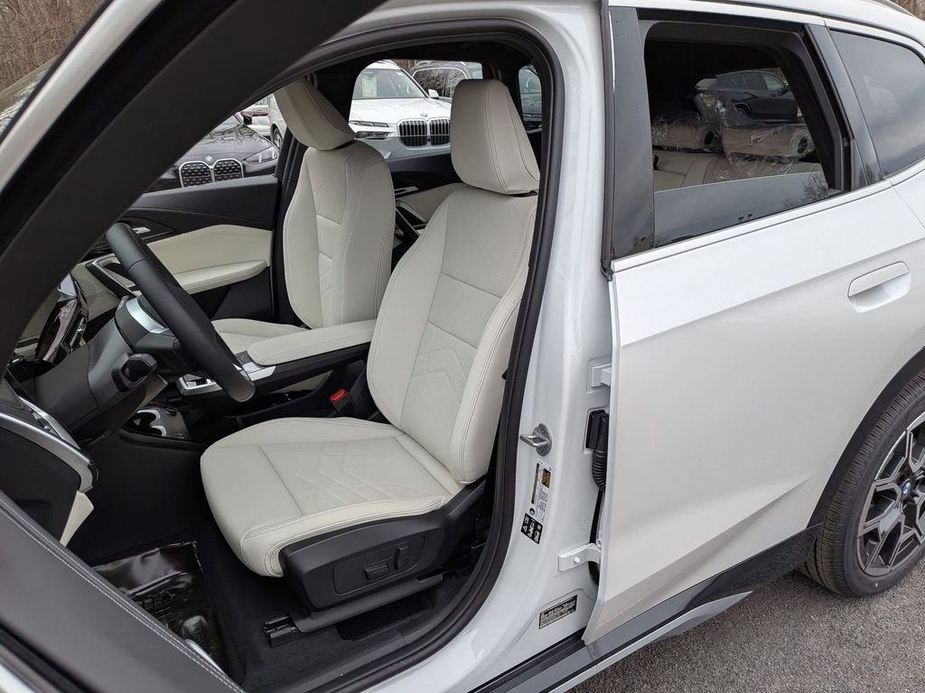 New 2026 BMW X1 xDrive28i w/ Technology Package image 8