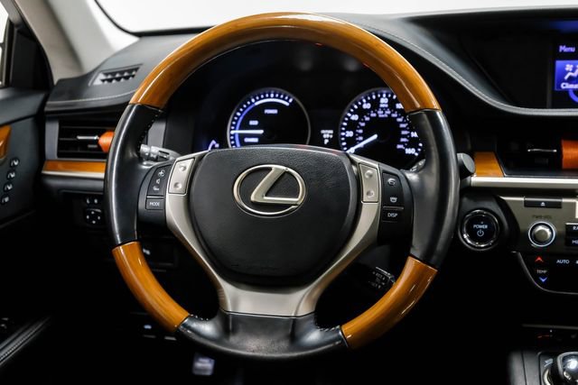 Used 2013 Lexus ES 300h w/ Premium Pkg image 23