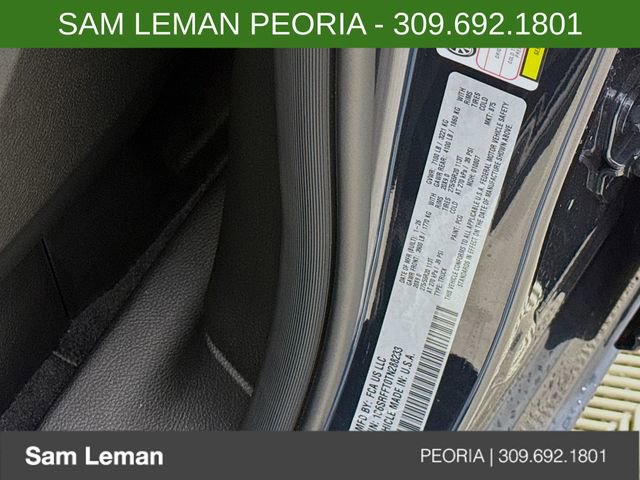 New 2026 RAM 1500 4x4 Crew Cab image 31