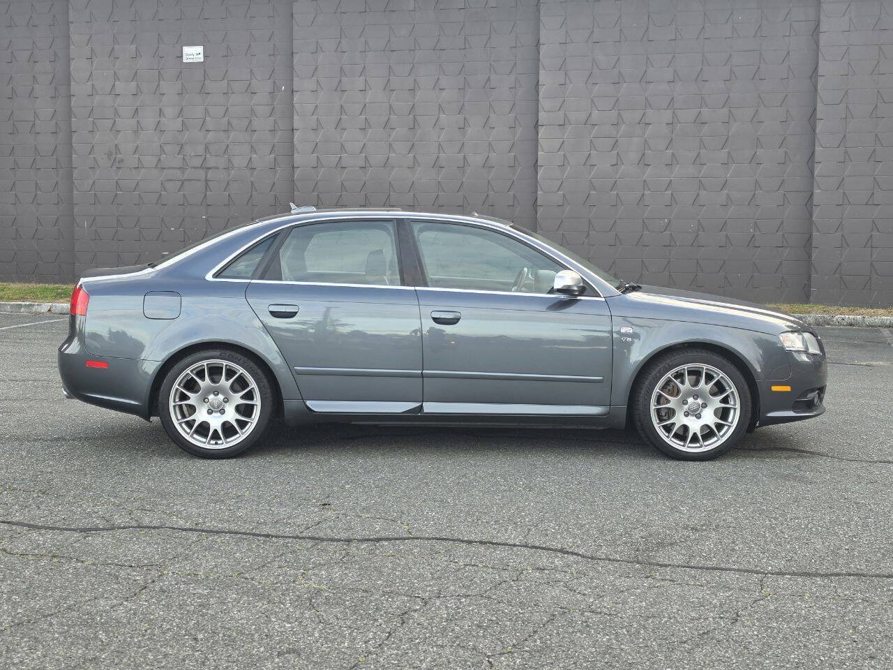 Used 2006 Audi S4 Sedan AWD/4WD image 9